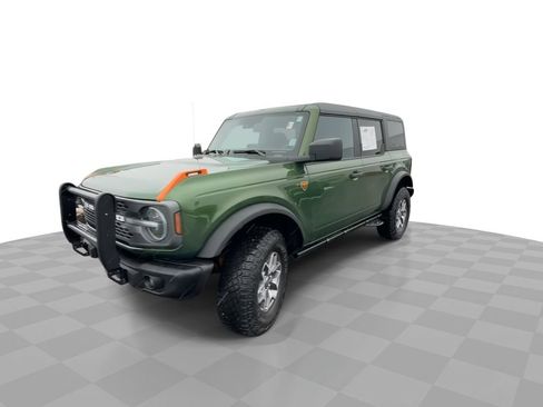 Used 2025 Ford Bronco Badlands AWD/4WD image 3
