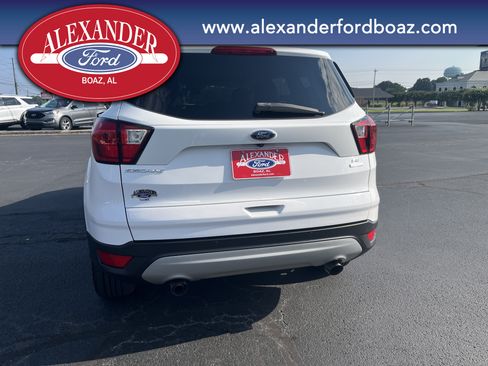 Used 2019 Ford Escape SE FWD image 6