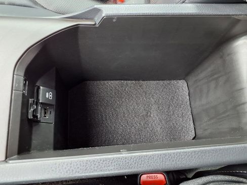 Used 2024 Toyota Camry XSE FWD image 13