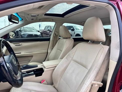 Used 2014 Lexus ES 350 w/ Luxury Package FWD image 18