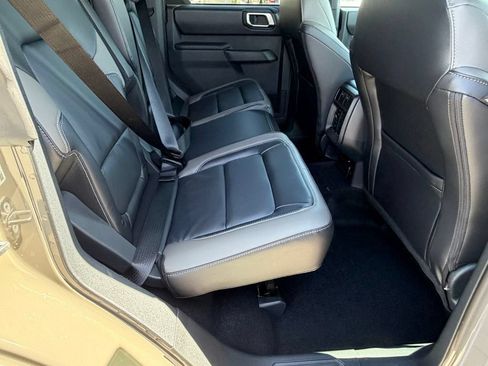 New 2026 Ford Bronco Outer Banks w/ Sasquatch Package AWD/4WD image 15