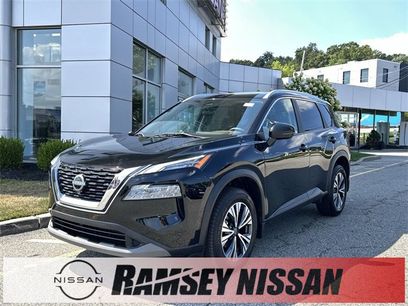 Certified 2022 Nissan Rogue SV w/ SV Premium Package