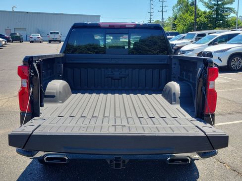 Used 2025 Chevrolet Silverado 1500 LTZ w/ Technology Package AWD/4WD image 10