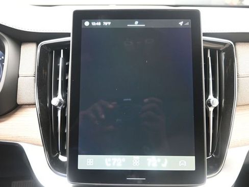 Used 2026 Volvo XC90 B6 Plus w/ Protection Package Premier image 11