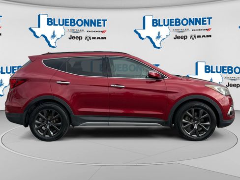 Used 2017 Hyundai Santa Fe Sport w/ Cargo Package AWD/4WD image 4