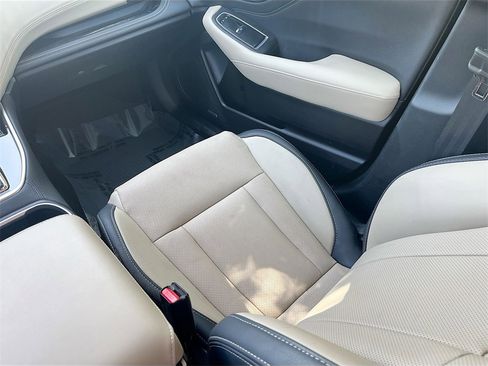 Used 2024 Subaru Outback Limited w/ Popular Package #2 image 23