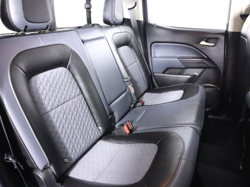 Used 2018 Chevrolet Colorado Z71 AWD/4WD image 40