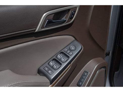 Used 2019 GMC Yukon Denali w/ Denali Ultimate Package AWD/4WD image 22