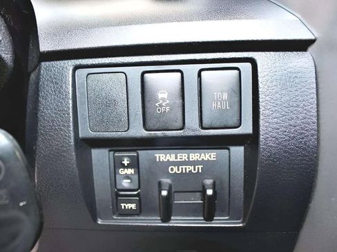 Used 2016 Toyota Tundra SR5 w/ TRD Off Road Package image 19