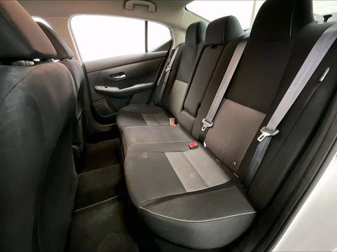 Used 2021 Nissan Sentra SV image 25