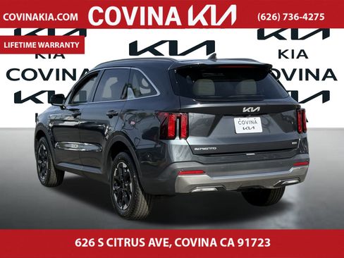 Certified 2024 Kia Sorento S w/ Panoramic Sunroof Package image 6