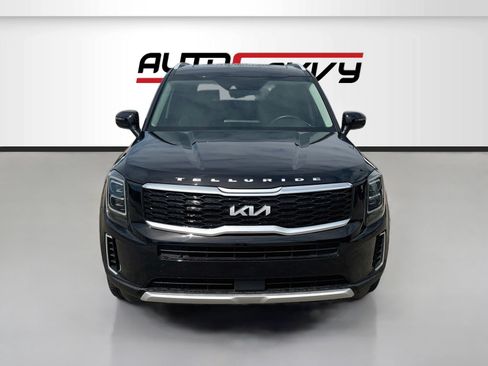 Used 2022 Kia Telluride EX w/ EX Premium Package FWD image 2