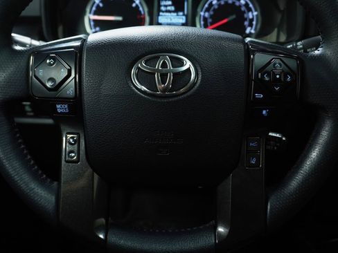 Used 2021 Toyota 4Runner Nightshade image 15