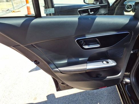 Used 2025 Mercedes-Benz C 300 4MATIC Sedan image 11