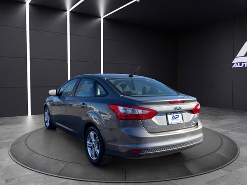 Used 2013 Ford Focus SE image 3