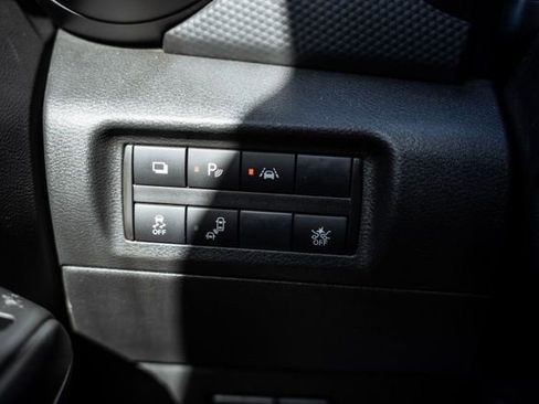 Used 2024 Nissan Kicks S FWD image 17