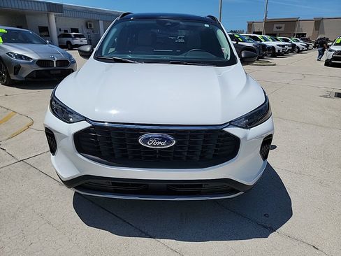 Used 2023 Ford Escape Active w/ Tech Pack #1 image 8