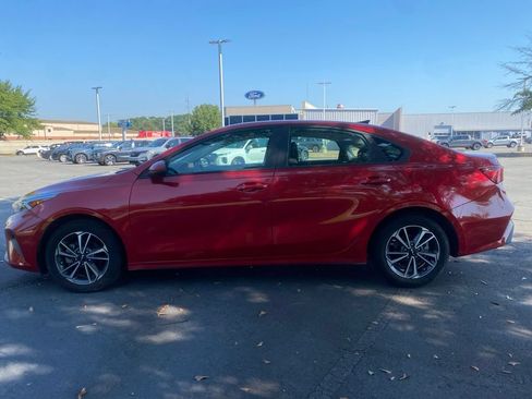 Used 2024 Kia Forte LXS FWD image 4
