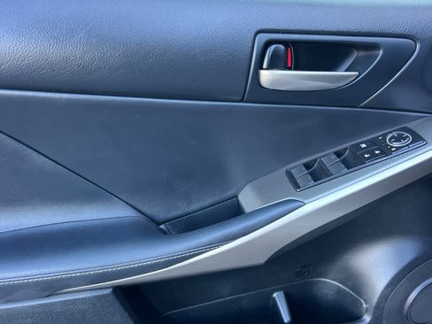 Used 2017 Lexus IS 200t F Sport w/ F Sport Package RWD image 12