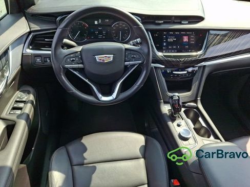 Certified 2024 Cadillac XT6 Premium Luxury AWD/4WD image 12