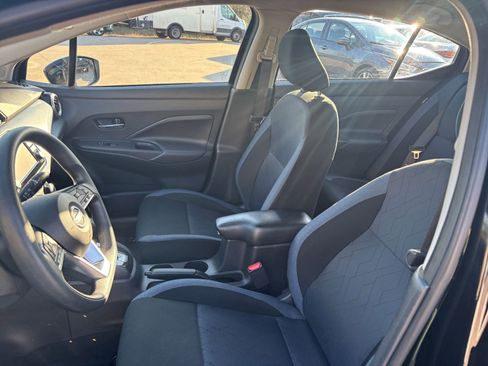 Used 2025 Nissan Versa SV image 24