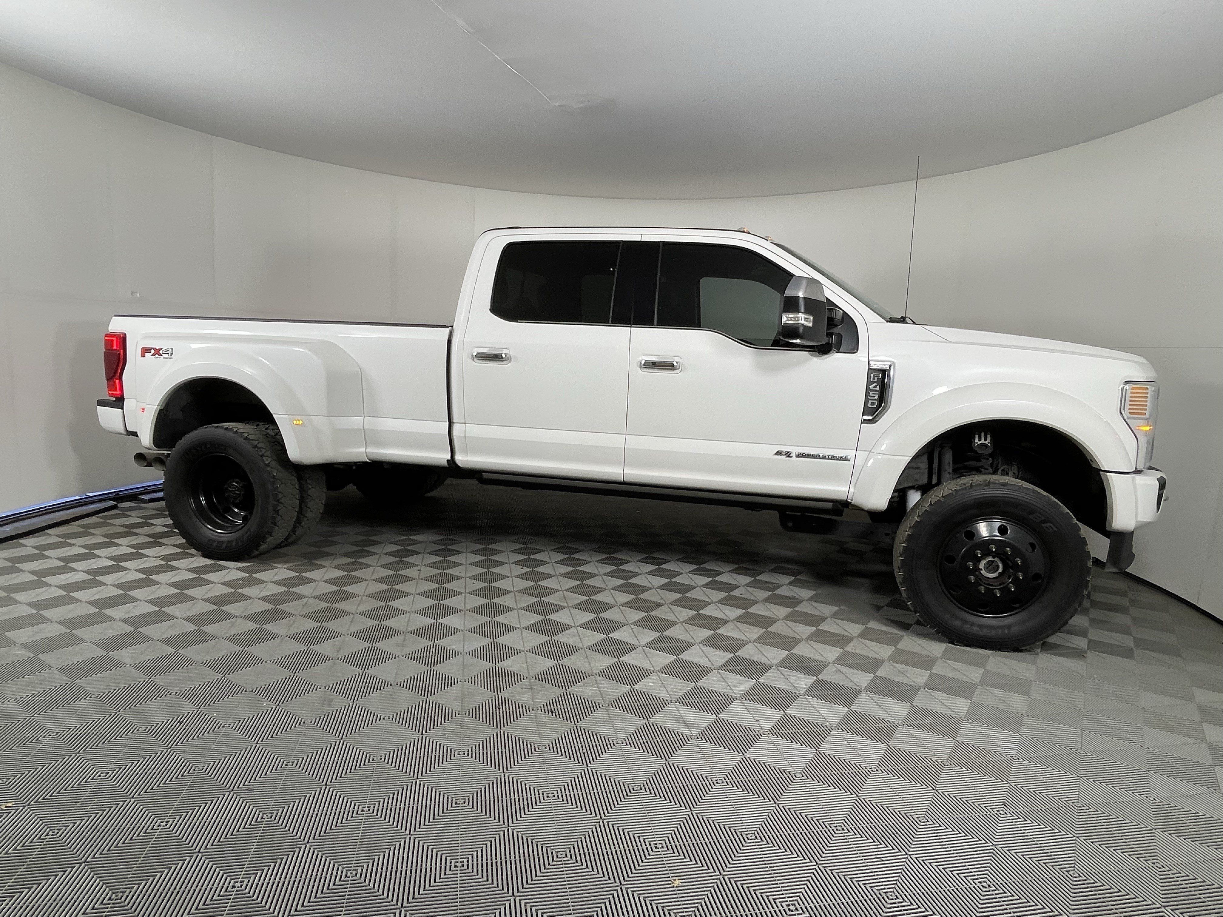 Used 2020 Ford F450 Platinum w/ FX4 Off-Road Package AWD/4WD image 5