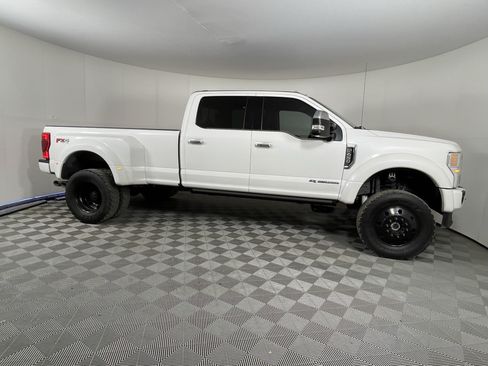 Used 2020 Ford F450 Platinum w/ FX4 Off-Road Package AWD/4WD image 5