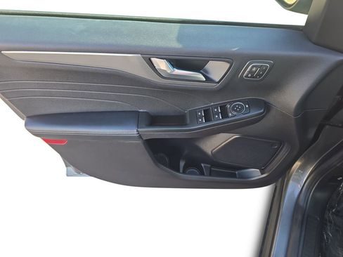 Used 2022 Ford Escape Titanium w/ Class II Trailer Tow Package image 22