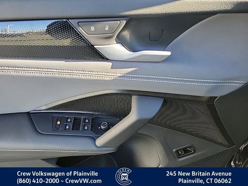 New 2026 Volkswagen Tiguan SE R-Line image 37