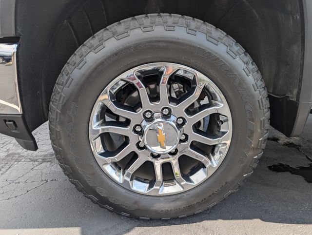 Used 2026 Chevrolet Silverado 3500 LTZ w/ LTZ Premium Package AWD/4WD image 32