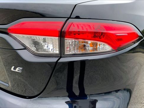 Used 2026 Toyota Corolla LE FWD image 30