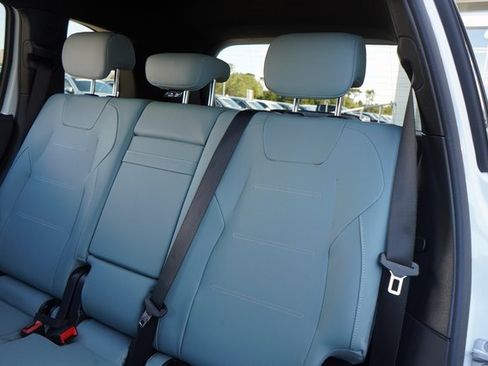 New 2026 Mercedes-Benz GLB 250 image 27