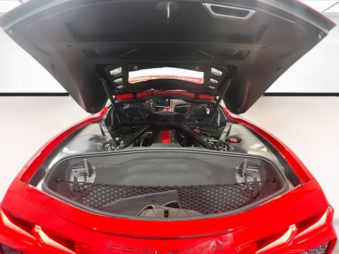 Used 2024 Chevrolet Corvette Stingray Preferred Cpe w/ 2LT RWD image 17