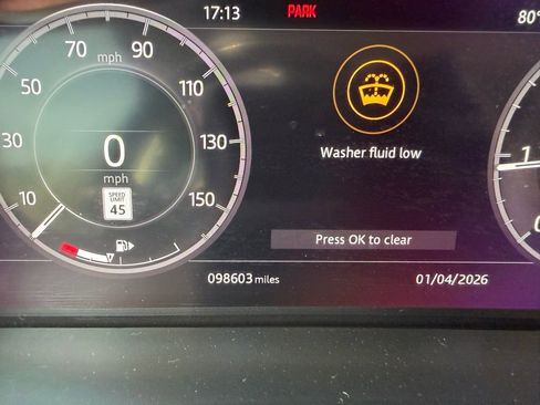 Used 2018 Land Rover Discovery HSE AWD/4WD image 32