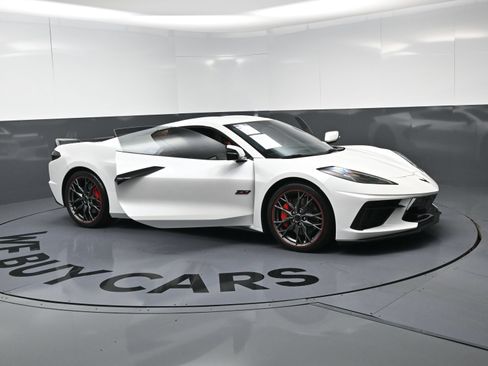 Used 2023 Chevrolet Corvette Stingray Premium Cpe w/ Z51 Performance Package RWD image 21