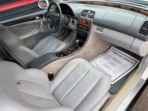 Used 1999 Mercedes-Benz CLK 320 Cabriolet image 14