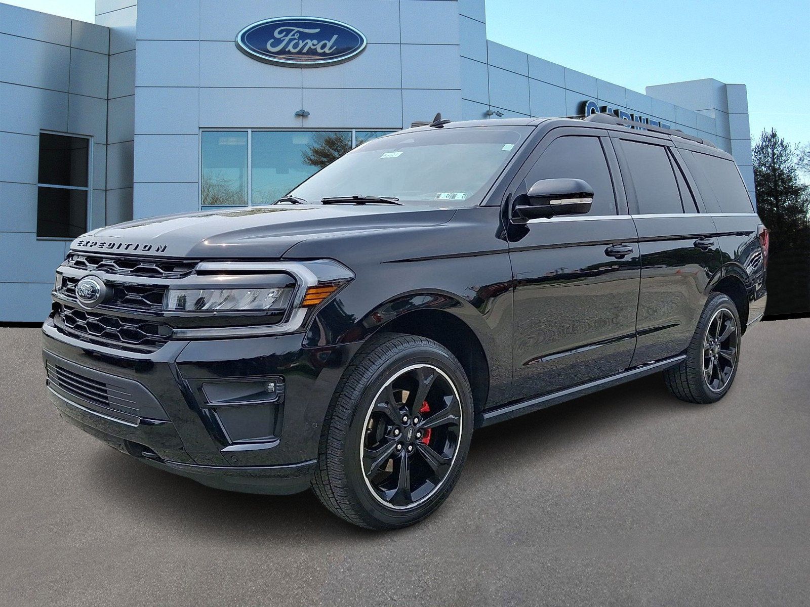 Certified 2022 Ford Expedition Limited AWD/4WD image 4