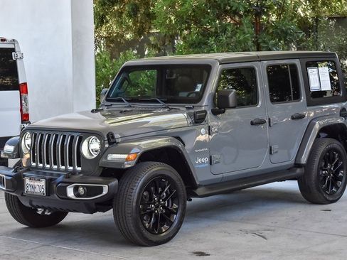 Used 2021 Jeep Wrangler Unlimited Sahara w/ Cold Weather Group image 3
