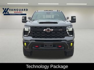 Used 2024 Chevrolet Silverado 2500 ZR2 w/ Technology Package AWD/4WD video 2