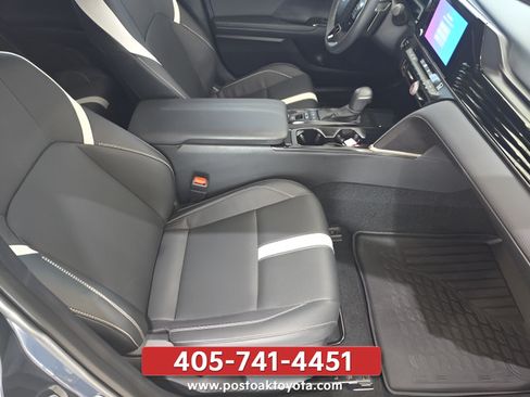 Used 2026 Toyota Camry SE w/ Convenience Package FWD image 28