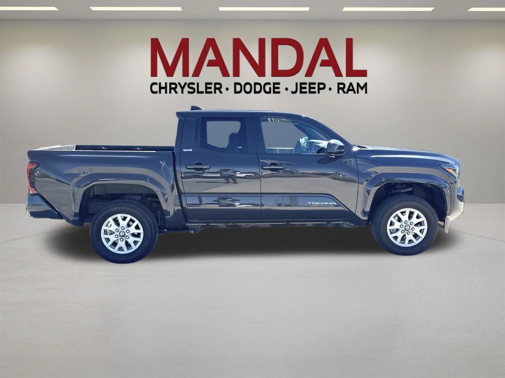 Used 2025 Toyota Tacoma SR5 RWD image 5