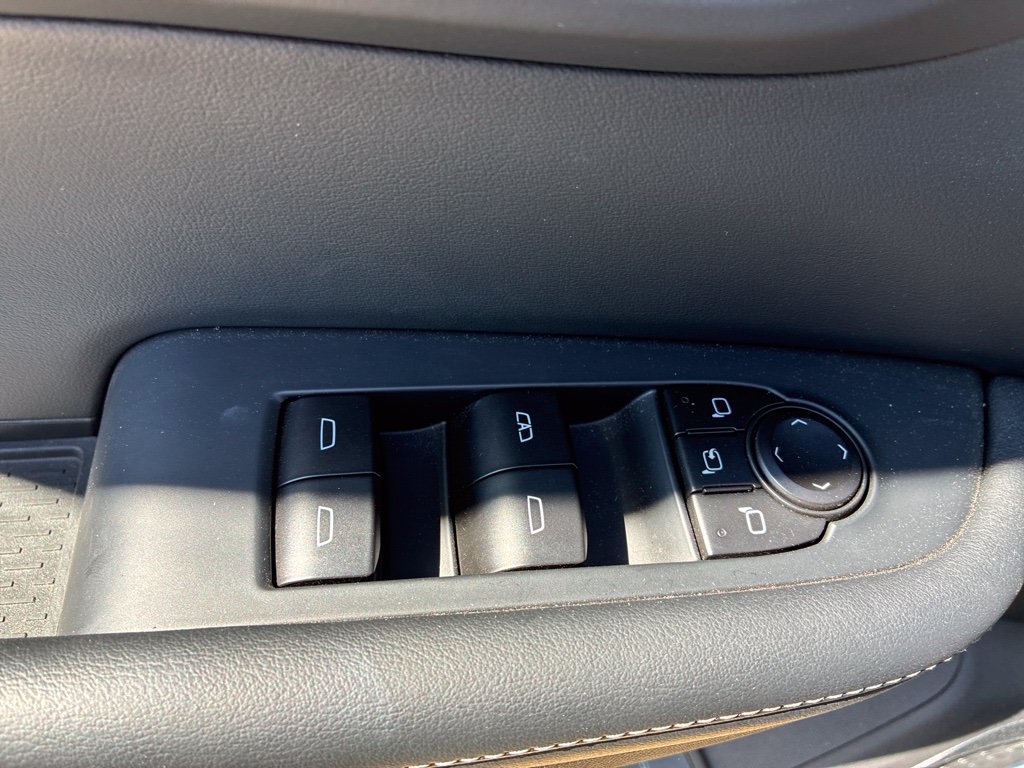 Used 2026 Buick Enclave Preferred FWD image 7