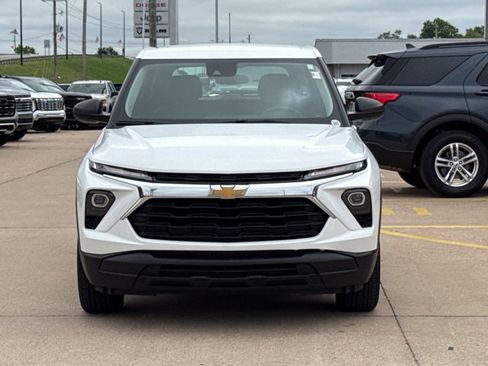 Used 2024 Chevrolet TrailBlazer LS AWD/4WD image 13