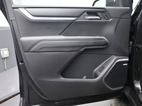 Certified 2025 GMC Acadia Elevation image 12