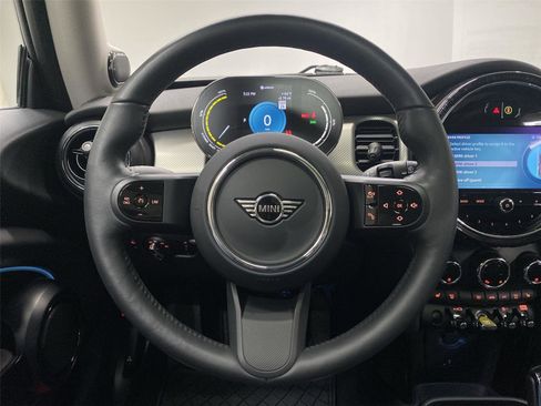 Certified 2024 MINI Cooper SE w/ Signature Upholstery Package image 15