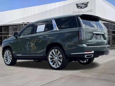 Certified 2026 Cadillac Escalade Luxury w/ LPO, Radiant Package AWD/4WD image 6