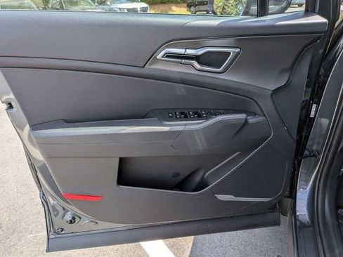 New 2026 Kia Sportage LX FWD image 10