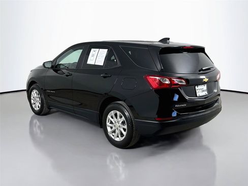 Used 2020 Chevrolet Equinox LS w/ LS Convenience Package FWD image 7