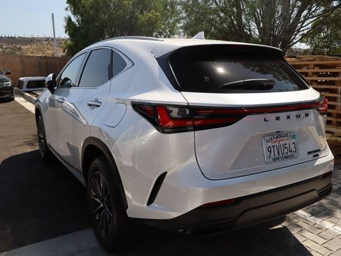 Used 2025 Lexus NX 350h AWD w/ Accessory Package (2T) image 4