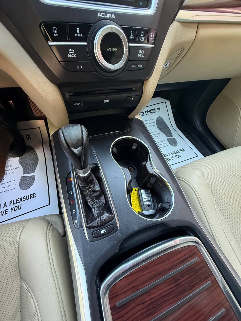 Used 2015 Acura MDX w/ Advance & Entertainment Pkg FWD image 28